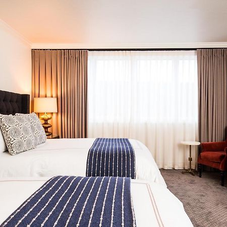Hotel Ella Остин Экстерьер фото