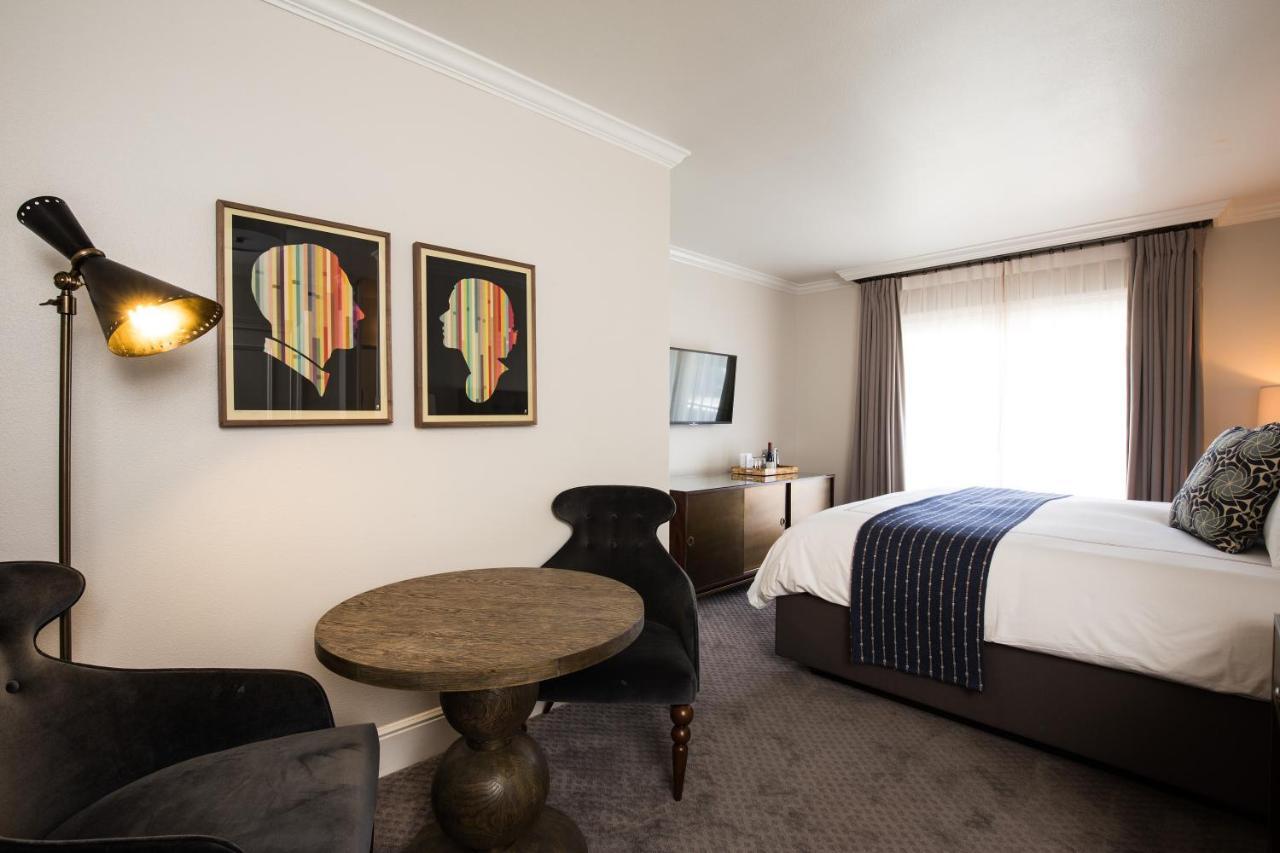 Hotel Ella Остин Экстерьер фото