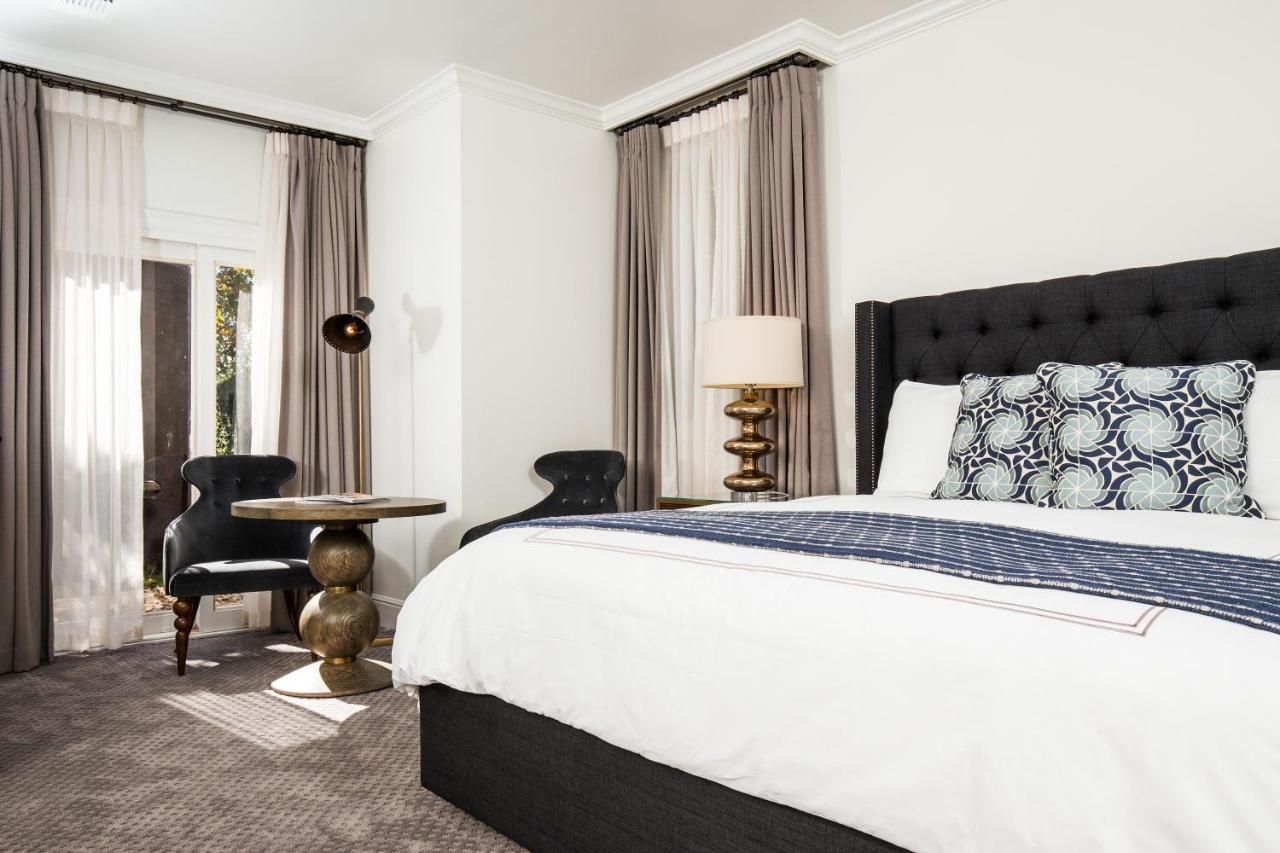 Hotel Ella Остин Экстерьер фото